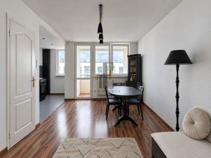 3 pokoje - balkon - ciche - po odświeżeniu