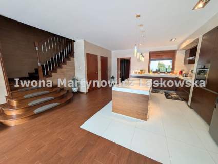 Gustownie urządzony dom, 153m2, Szklary Górne