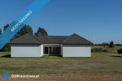 Dom parterowy 235 m2, 2 garaże, działka 2.500m2