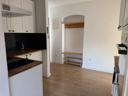 2 pokoje po remoncie, wyposażone, w centrum