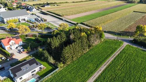 Unikalna działka z prywatnym zagajnikiem 1367 m w Strzelcew