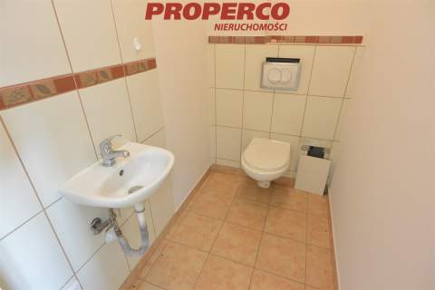Lokal pow. 43,5 m2, Daleszyce, Centrum