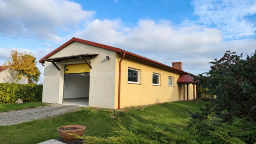 Dom 155 m budynek usługowy 130 m Bystre