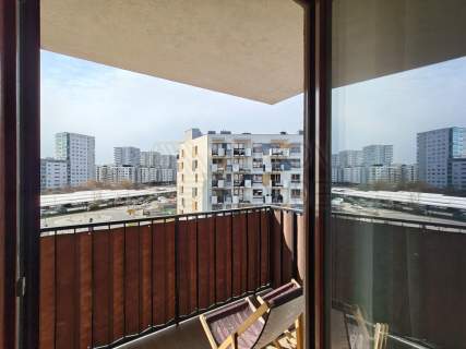 Sprzedam 2 pok. z dużym balkonem