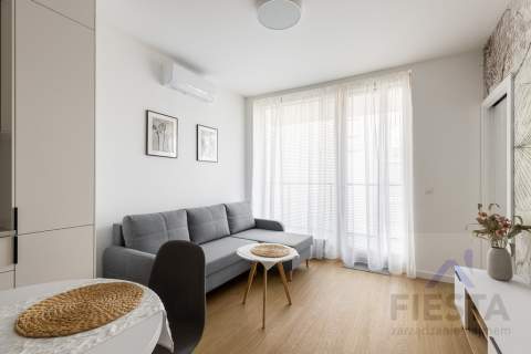 Nowy apartament 2 pokoje ul. Chmielna garaż
