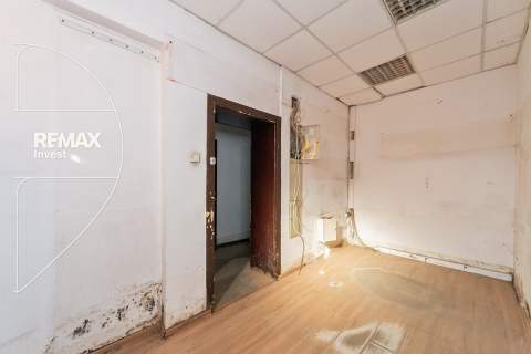 Lokal z parkingiem w centrum miasta