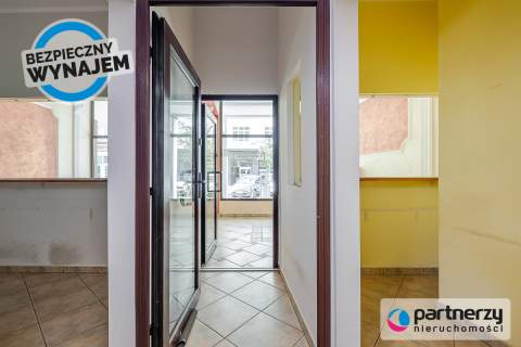 Lokal 60 m2, duże witryny, centrum Gdyni