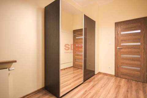 Stare Miasto Rakowicka 3 pok 65m2 Garderoba ENG
