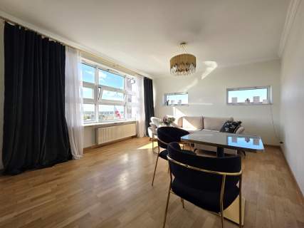 W sercu miasta Apartament z panoramą Warszawy Babka Tower
