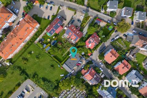 Działka z budynkiem z możliwością rozbudowy