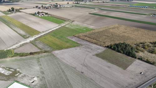 Atrakcyjna działka 956m z warunkami zabudowy