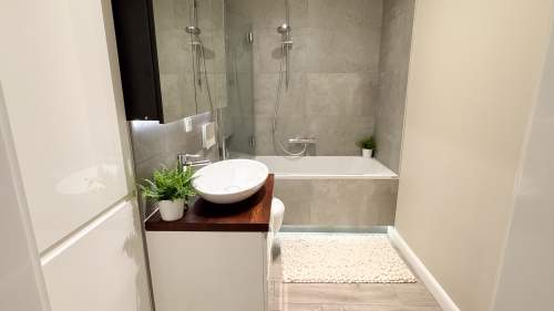 2 pokoje z dużym ogrodem 50 m2 koło Malty, garaż i komórka