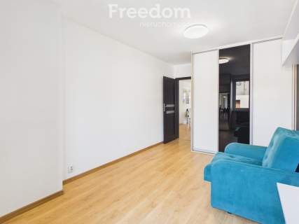 Apartament 66 m Garaż podziemny Klimatyzacja Balkon c