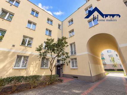 Kawalerka dwustronna Praga Płd. Wysokość 2,80 m