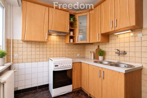 3 pokoje z balkonem 48 m 3 piętro