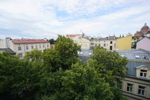 2 pokoje, 81 m , ostatnie piętro, widok na Wawel
