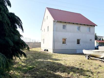 Brenno dom 350 m w formie pensjonatu, blisko je