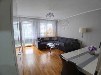 Bezczynszowe 1 piętro balkon piwnica