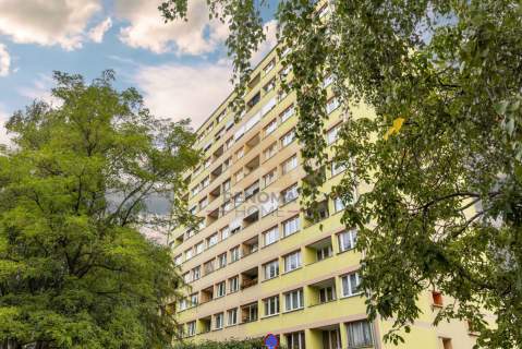 Zaporoska 3 pokoje 45m2 Balkon Piwnica Krzyki