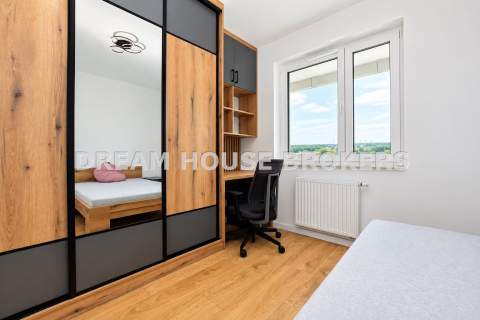 2 pokoje-43m2, Żołnierzy 9 DP, duży balkon parking