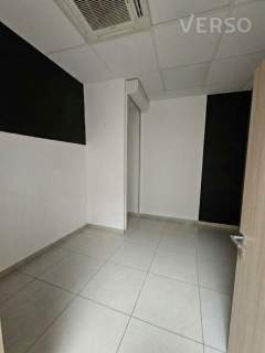 Corte Verona, mały lokal ok 58 mkw.