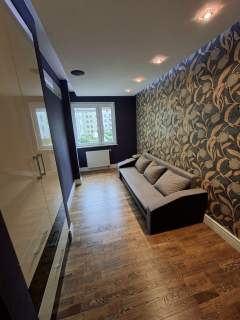 Apartament 3 pokoje 76 m2,duża loggia,klima,sauna,Zacisze