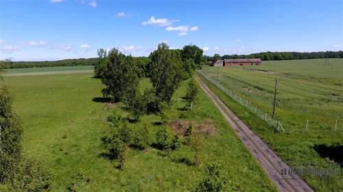 działka na odludziu ok. 35 km od morza i 10 km od