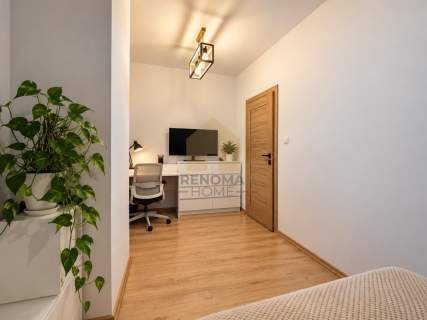 Dwupoziomowe 68m2 3pok Taras Garaż Komórka