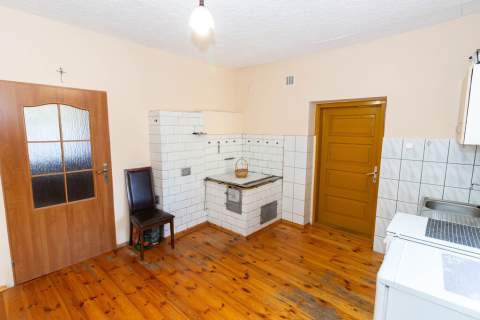 Dom parterowy 42m2, działka 800m2 Gliniany
