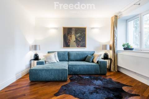 Wygodny, przestronny i klimatyczny apartament