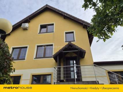 NIERUCHOMOŚĆ MIESZKALNO-USŁUGOWA SMARDZÓW
