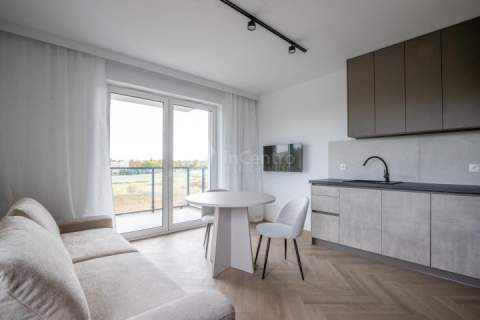 Nowa przytulna kawalerka, ok. 30m2. duży balkon.