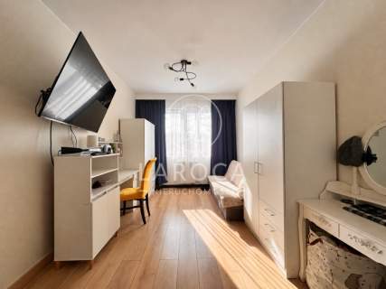 Słoneczne garaż duży balkon Oś. Avangarda