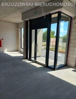 Włochy, 75 m2, usługowy handlowy WITRYNY
