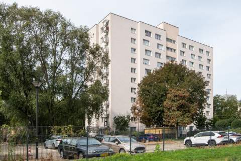 Bezpośrednio kawalerka gotowa do wejścia 