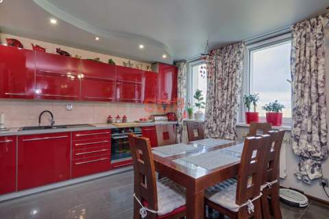 Mieszkanie w bardzo dobrym standardzie Balkon 6 m2 Piwnica 8...