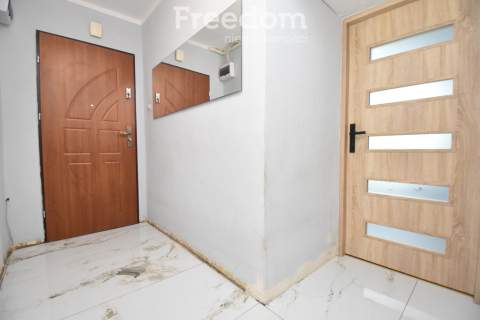 3 pokoje, 47 m2, blok, balkon, Namysłów