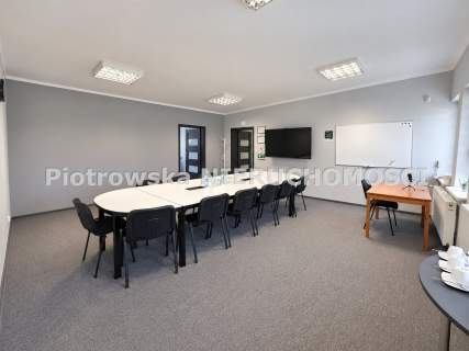 Biuro do wynajęcia, 183 m2, Sieradz