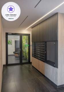 Komfortowe klimatyzowane studio z ogródkiem, garaż