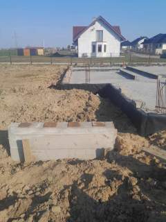 Działka z fundamentami, projektem domu i pozwoleniem Gościno