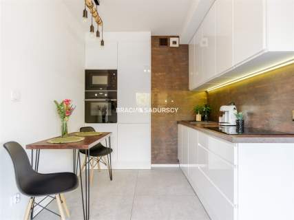 Apartament Wysoki standard 2 miejsca postojowe