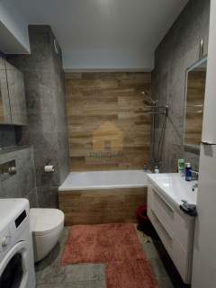 Bielany - 2 pok -43m -3p- duży balkon- winda