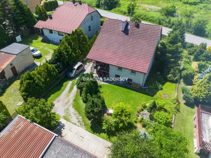 Dom z dużą działką budowlaną. Rzozów 71 arów.