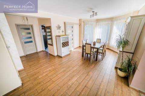 DOM W KICZYCACH 5 POKOI 849 m2 DZIAŁKI PODWÓJNY GARAŻ