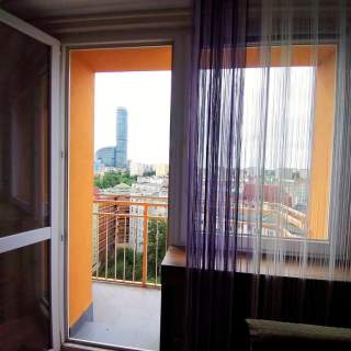 Kawalerka na sprzedaż 26 m2 balkon piwnicaSky Tower