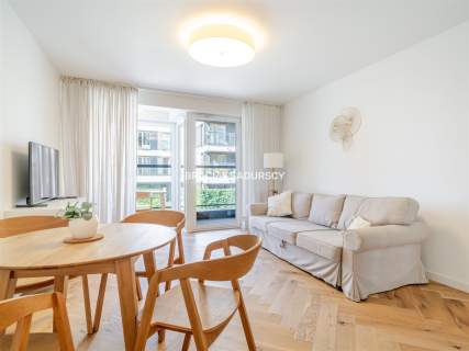 Kawalerka I piętro winda balkon garaż
