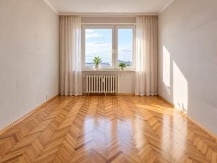 Północ 2 pokoje niski czynsz balkon piękne widoki