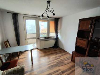Mieszkanie - Pierwsze Piętro - 3 pokoje - Kielce - Herby - Balkon