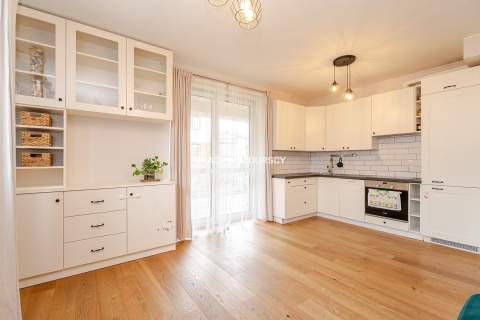 Sosnowiecka 2 pok. zielony widok z balkonu