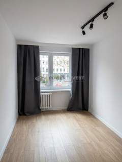 Przytulne 2 pokoje 37 m2 po remoncie z balkonem.